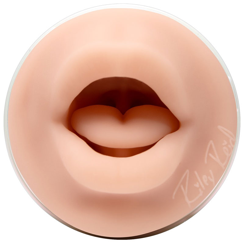 Fleshlight Girls – Riley Reid Insomnia - Desireshop.nl